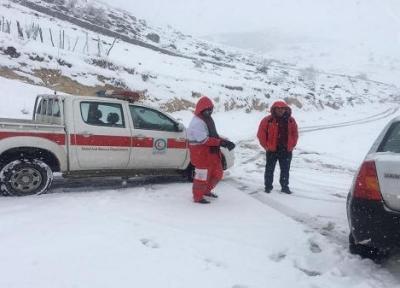 11 استان کشور درگیر برف و کولاک، امدادرسانی به بیش از هزار نفر