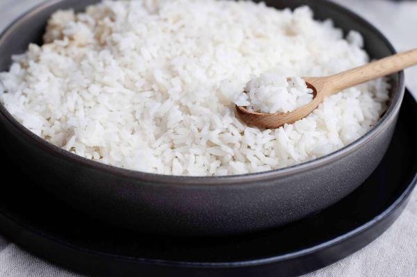 این برنج ها باعث مسمومیت می شوند ، بهترین دما برای نگهداری برنج پخته در یخچال ، برنج پخته شده چند روز در یخچال می ماند؟