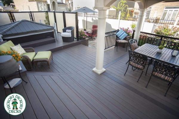 خرید فرانچایز Hickory Dickory Decks در کانادا